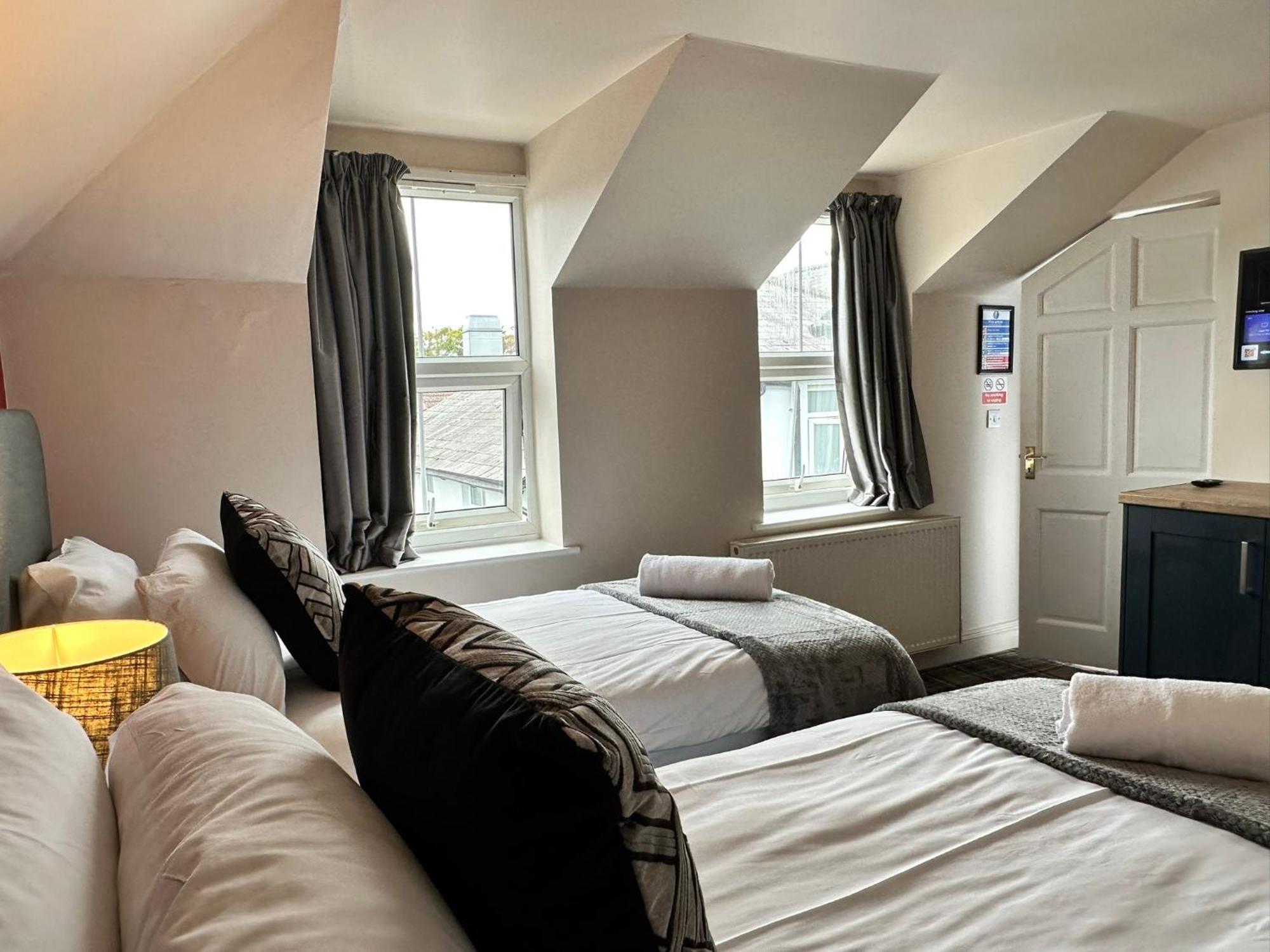 The Prince Albert Pub & Hotel Windsor Luaran gambar