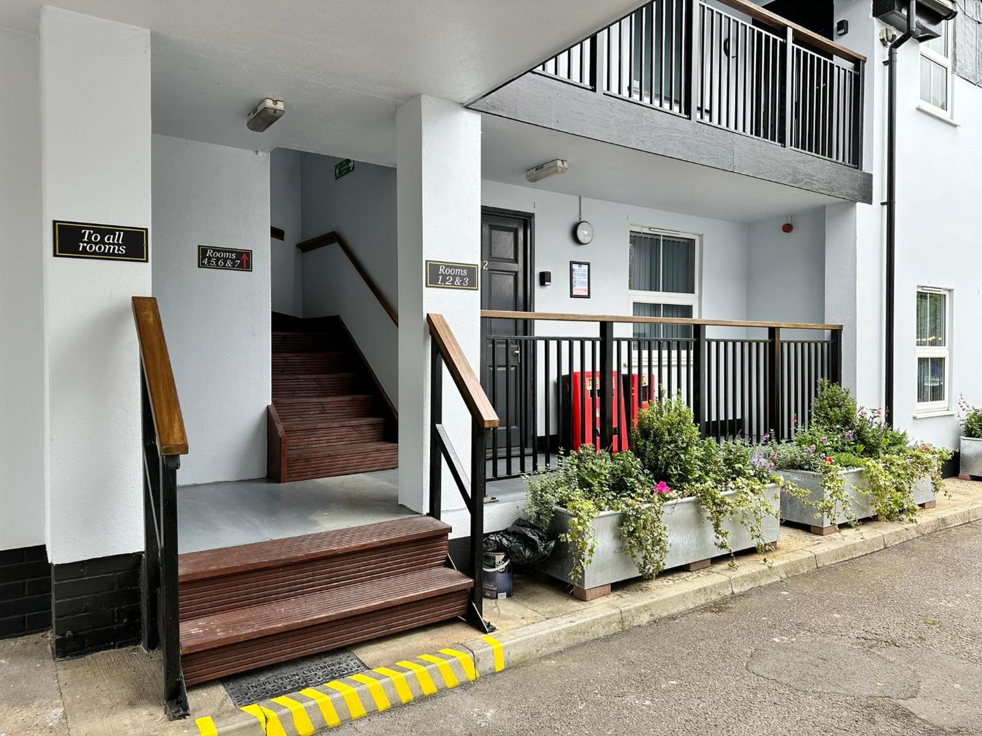 The Prince Albert Pub & Hotel Windsor Luaran gambar